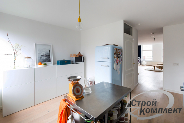 Натяжной потолок на кухню